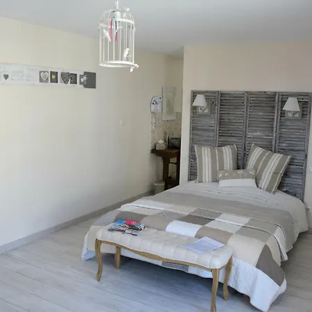 Pres De La Rochelle - Fr-1-426-612 Longeves (Charente-Maritime)